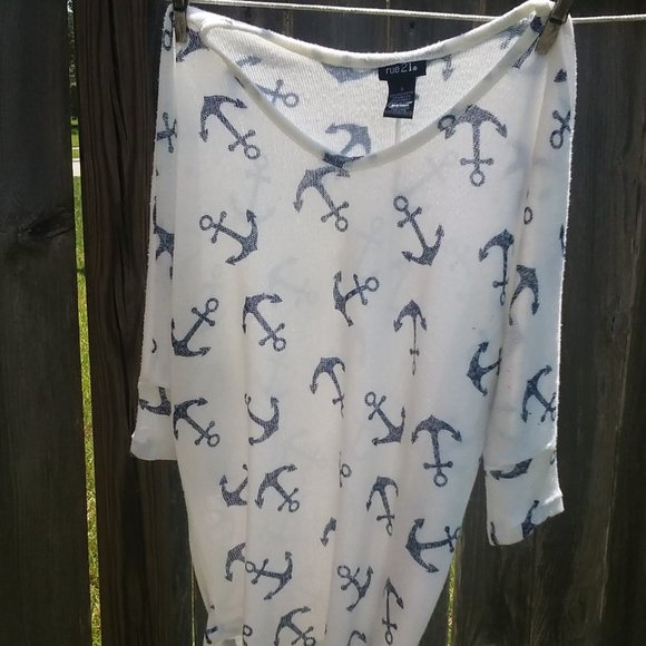 Anchor Pattern Tunic - Picture 2 of 6